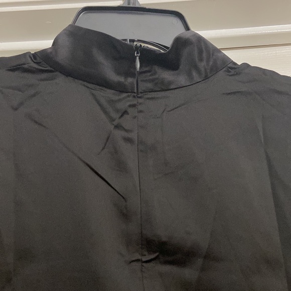 Brooke Shields Timeless new blouse - Picture 4 of 8